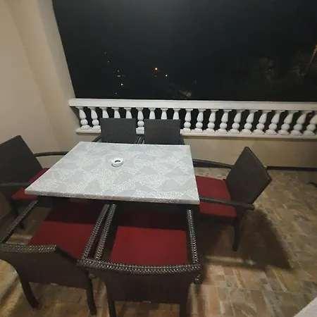 Maris Rab Town