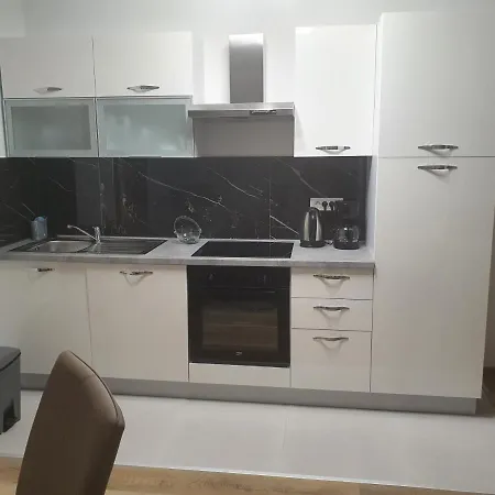 Apartment Maris *
